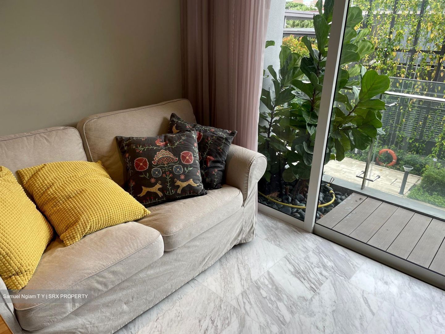 The Sorrento (D5), Condominium #557021211
